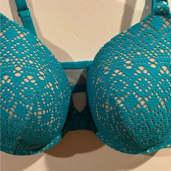 Victoria's Secret Teal Lace Push-Up Bra - Picture 5 of 10